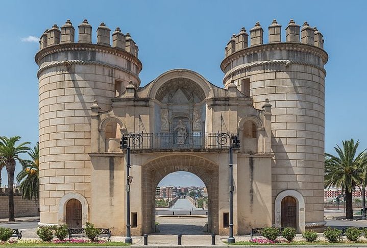 Outro critério é que os candidatos não podem ter residido em Extremadura nos últimos seis meses.