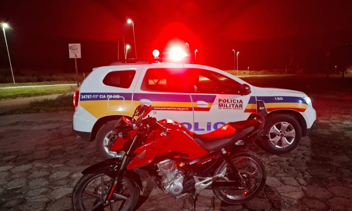 A moto tinha registro de furto em 2024 -  (crédito: Polícia Militar/Divulgação)