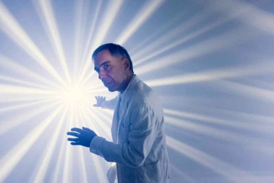 Arnaldo Antunes lança 'Novo mundo', cujas canções trazem a marca de seu pop inteligente -  (crédito: Leonardo Aversa/divulgação)