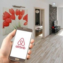 Imposto de Renda 2025: preciso declarar aluguéis pelo Airbnb ou Booking? - Peggy/Pixabay 