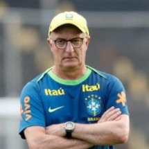 Mauro Cezar dispara: ‘Seleção Brasileira de Dorival é um cemitério de jogadores’ - No Ataque Internacional