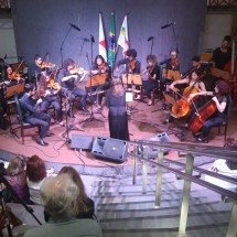 Nova ocupação do Rainha da Sucata é celebrada com apresentação musical - Marcos Vieira /EM/DA. Press. Brasil. Belo Horizonte - MG