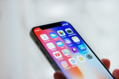 Que os celulares estão cada vez mais modernos e cheios de funções que facilitam o dia a dia todo mundo sabe, mas imagina só se eles conseguissem salvar pessoas de acidentes? -  (crédito: Adrien Unsplash)