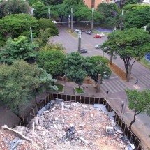Imóvel onde funcionou a padaria Savassi, que deu nome à região, é demolido - Ramon Lisboa/EM/D.A Press