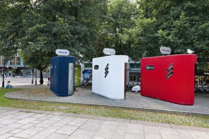 Eles ficam localizados em uma regiÃ£o central de Oslo, capital da Noruega, e jÃ¡ se tornaram atraÃ§Ã£o para turistas que visitam a cidade.