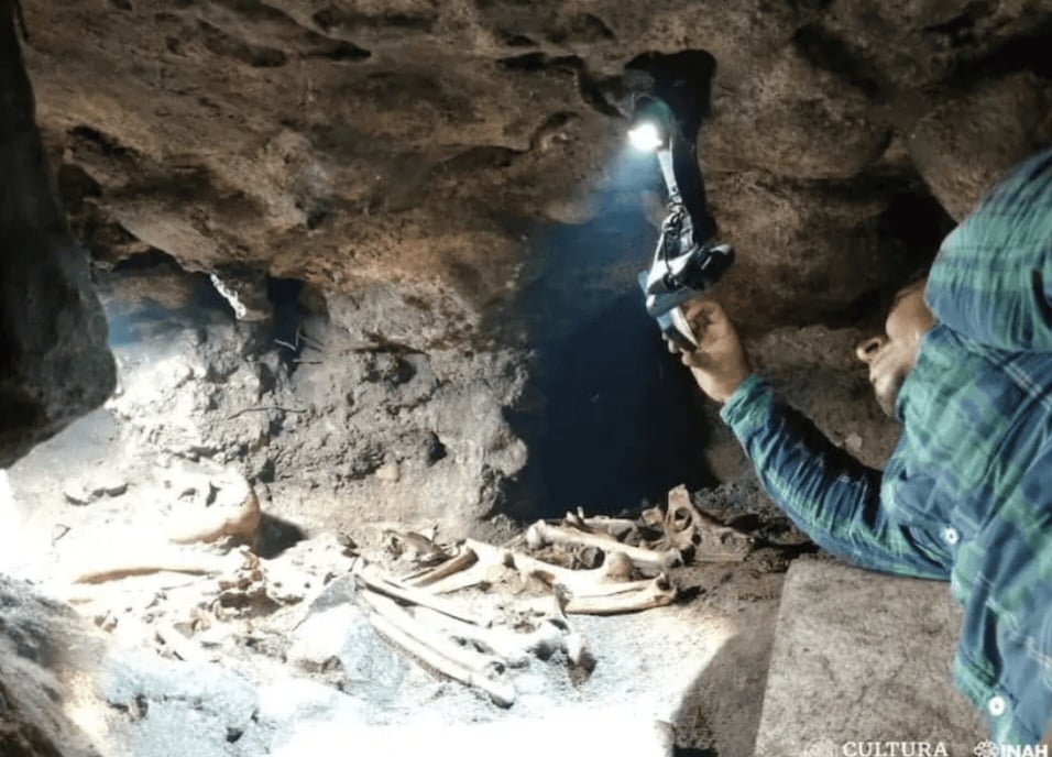 A estrutura chamada  'chultún' mede oito metros de diâmetro por oito de profundidade. Pode ter sido construída entre os anos 1250 e 1520 . E, depois do uso original para armazenar água, pode ter servido para rituais, pois os pesquisadores acharam ossos humanos e pedras queimadas. 