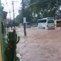 Chuva em BH: adolescentes são arrastadas por enxurrada no Barreiro - Reprodução/Redes sociais