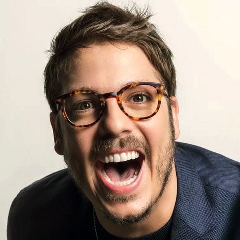 Fábio Porchat - O ator e apresentador carioca Já disse que gosta de ler sobre religião, considerando que as histórias são lendas, mas não acredita em Deus e desaprova o envolvimento de religião com política. 