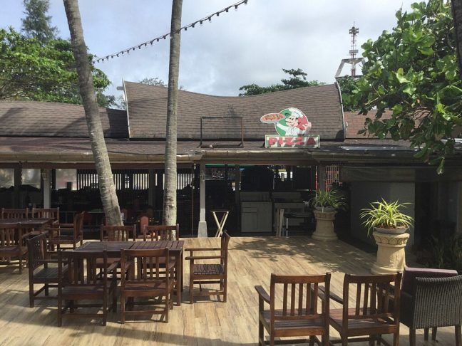 Sobre o tipo de atendimento, 54% das pizzarias têm um restaurante tradicional, com garçons e mesas.