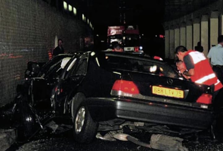 Muitas teorias da conspiração foram difundidas e, até hoje, o assunto rende controvérsia. A Polícia de Londres, na Inglaterra, só declarou oficialmente que houve um "acidente" após 16 meses de investigação. 