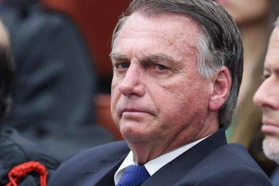 Bolsonaro acompanhou o julgamento no STF, ao lado de seus advogados -  (crédito: STF/ Reuters)