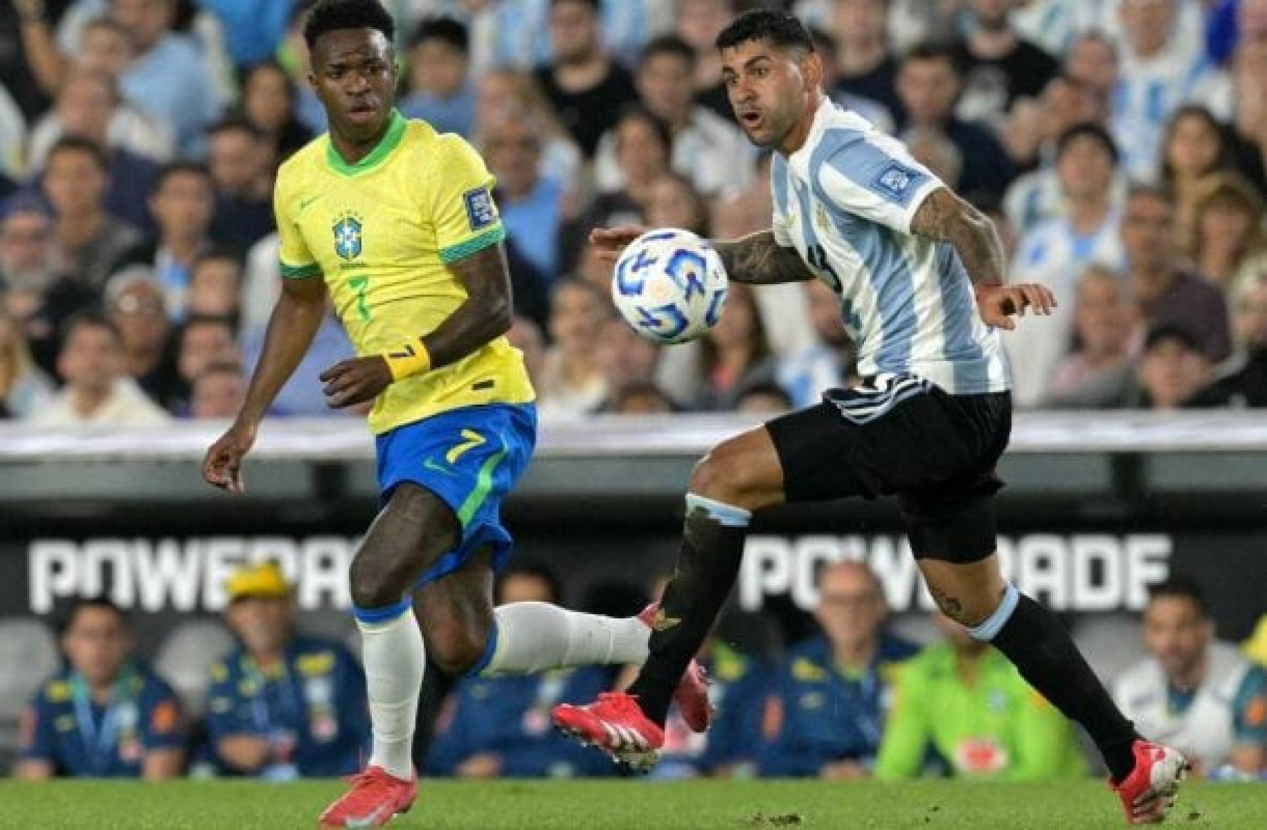Ex-jogador faz críticas a Seleção Brasileira: ‘Faltou culhão’