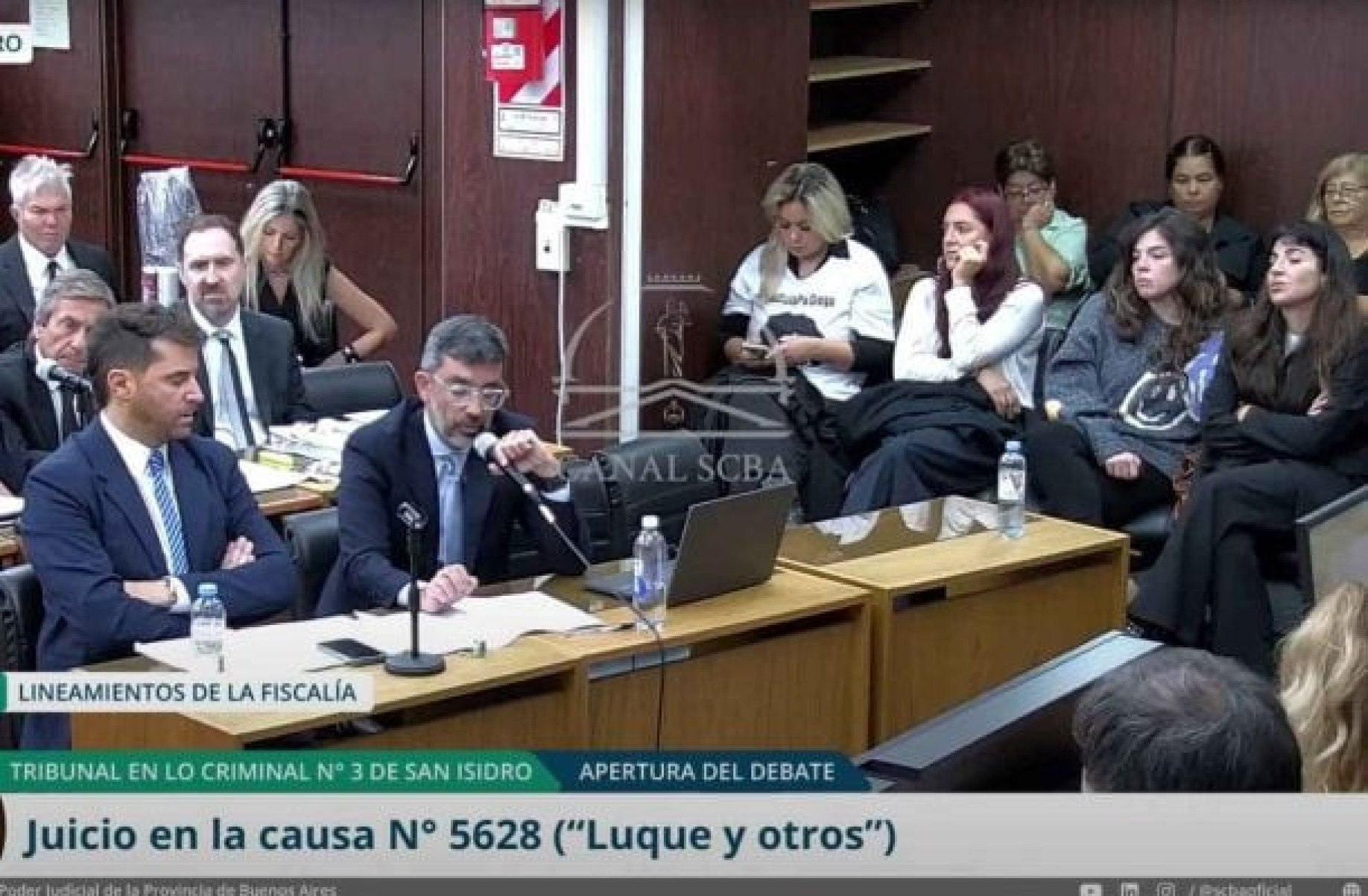 Falso testemunho leva ex-segurança à prisão em julgamento da morte de Maradona