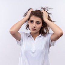 Queda de cabelo em mulheres: saiba quais são as principais causas - stockking/ FreePik
