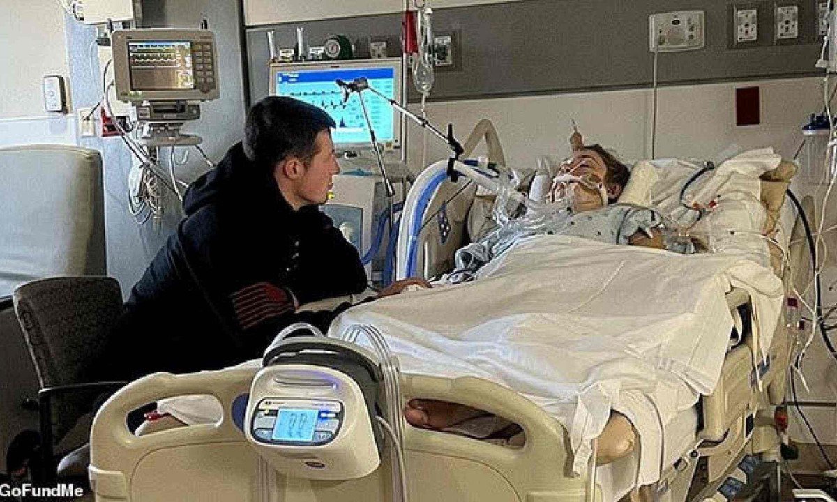 Kate Via e seu marido no hospital