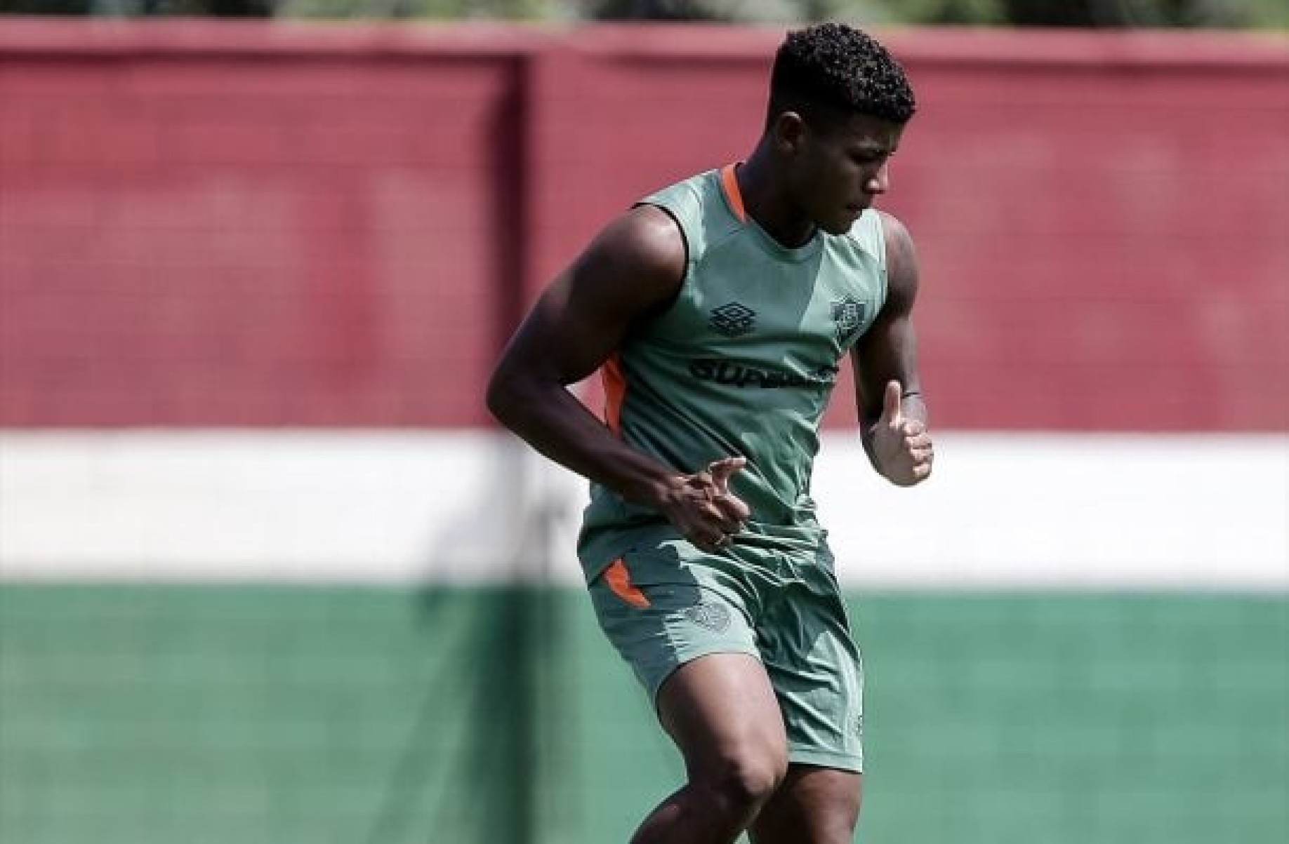 Lesão de Otávio abre espaço para Hércules no Fluminense