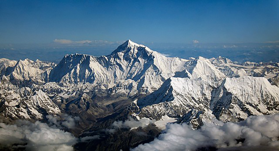 Ponto mais alto:  Monte Everest (Nepal/Tibete) - 8.850m