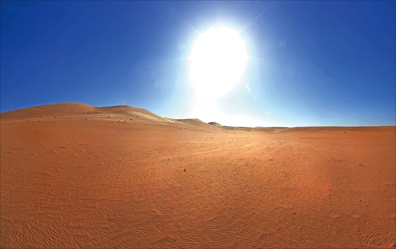 Maior deserto: Saara (África) - Ocupa 9.000.000 km², abrangendo Argélia, Chade, Egito, Líbia, Mali, Mauritânia, Marrocos, Níger, Sudão e Tunísia. 