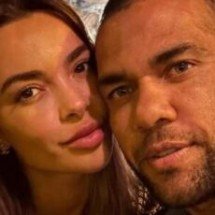 O forte desabafo da esposa de Daniel Alves após absolvição do jogador - No Ataque Internacional