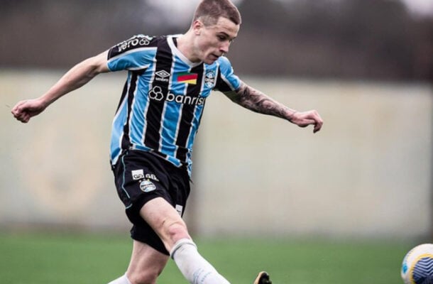 IGOR SERROTE - Muito mal no primeiro tempo, perdendo a maior parte das disputas contra os atacantes atleticanos. Saiu para a entrada de João Lucas. NOTA 5,0. Foto: Reprodução / Instagram Igor Serrote
