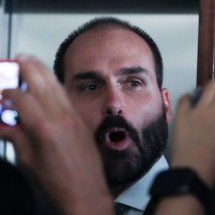 Eduardo Bolsonaro ataca Tarcísio de Freitas: ‘Subserviência servil' - Platobr Politica