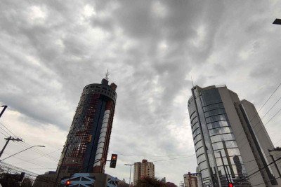 Durante possibilidade de chuva, a Defesa Civil de BH orienta que a população tome alguns cuidados como evitar áreas de inundação -  (crédito: Jair Amaral / EM / D.A Press)