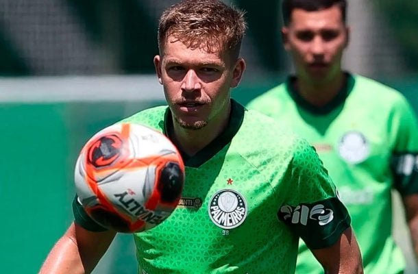 BRUNO FUCHS -Entrou no lugar do Murilo aos 20 minutos do segundo tempo. Manteve a solidez defensiva e ajudou nas saídas de bola. - Nota: 6,5 - Foto: Cesar Greco/Palmeiras