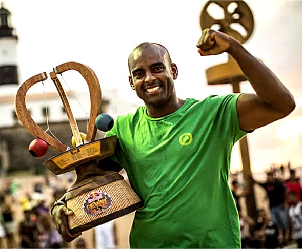 Em 2017, o baiano Lucas Dias Ferreira, o Ratto, venceu a primeira edição do Red Bull Paranauê e foi eleito o capoeirista mais completo do mundo. O evento foi no Farol da Barra, em Salvador, e reuniu participantes do Brasil e do exterior. -Reprodução do site atarde.com.br/bahia/bahiasalvador
Divulgação | Fabio Piva | Red Bull Content Pool