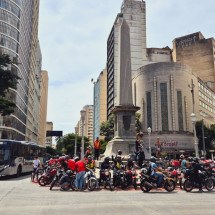 Entregadores de apps de BH fazem manifestação e aderem à greve nacional - Jair Amaral  / EM / D.A Press