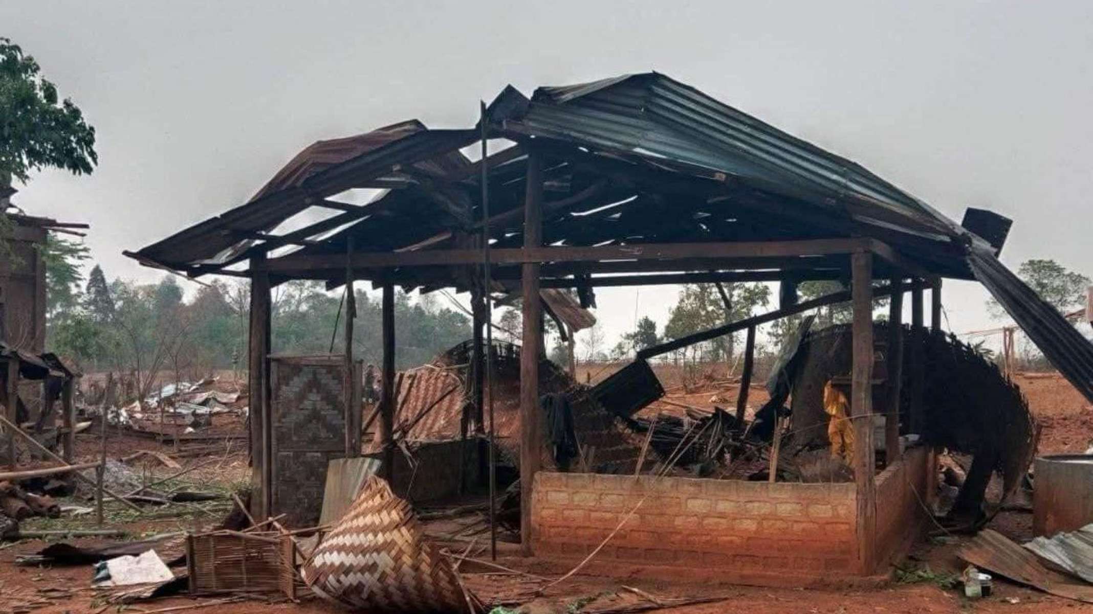 Por que Mianmar está bombardeando o próprio território após terremoto Por que Mianmar está bombardeando o próprio território após terremoto