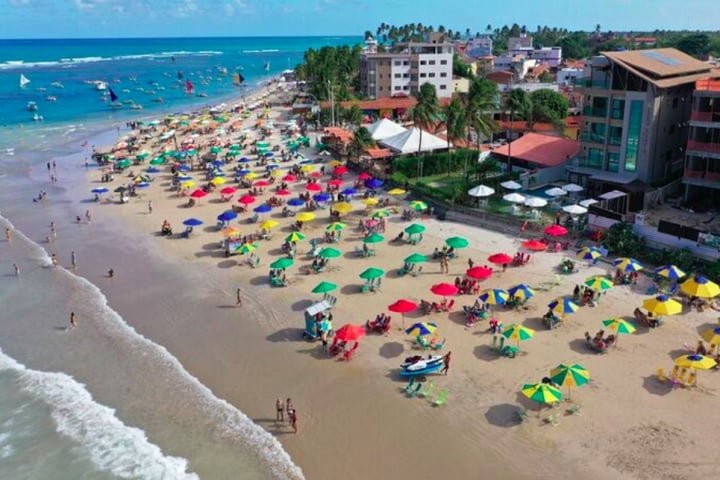 Com uma economia impulsionada pelo turismo e pelo polo industrial de Suape, Ipojuca atrai visitantes em busca de sol, mar e cultura nordestina.
