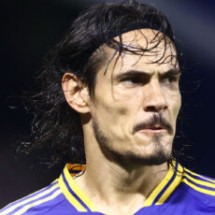 Cavani vive inferno astral no Boca, é cobrado pela torcida e pode virar reserva