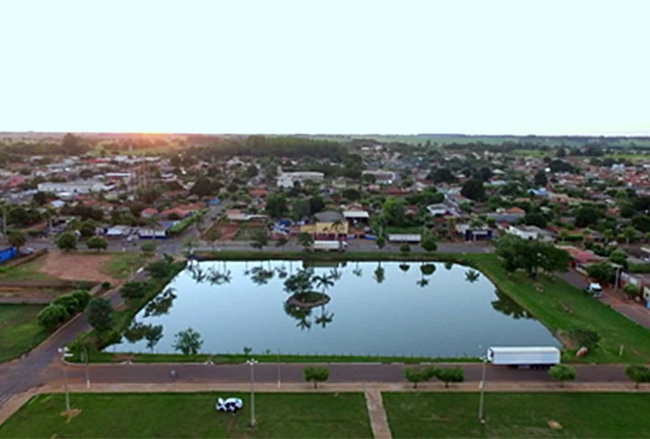 BatayporÃ£ (Mato Grosso do Sul) - Cidade com 11.300 habitantes numa Ã¡rea de 2.000 kmÂ², a 334m de altitude e 313 km de distÃ¢ncia da capital Campo Grande. 
