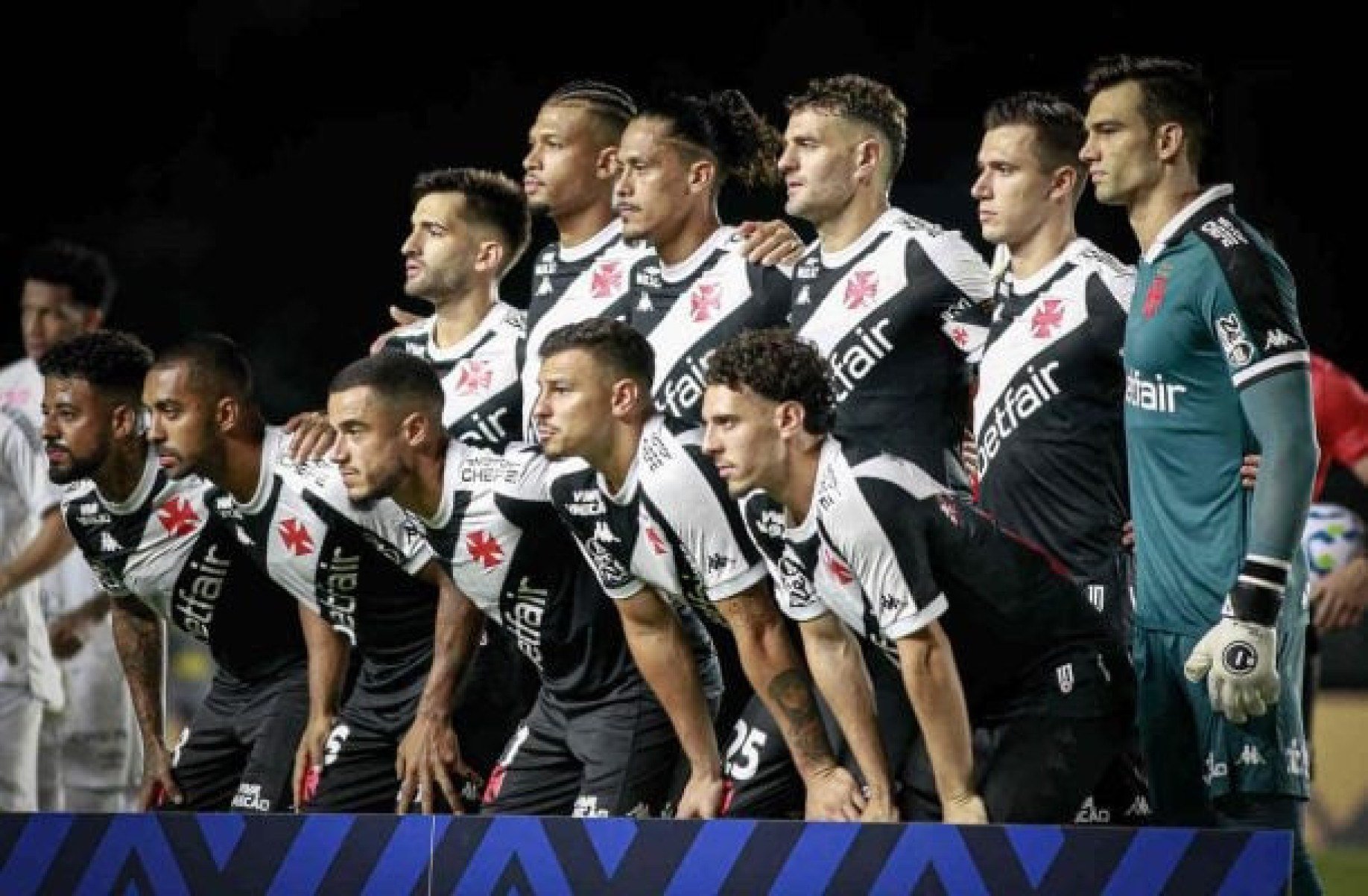 Vasco emenda viagens de voos fretados para sequência longe do Rio de Janeiro