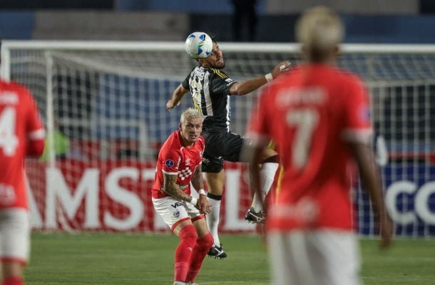 CIENCIANO - Time limitado, que até assustou muito mais pela vibração e apoio da torcida do que pela sua técnica, que é frágil. NOTA 6,0. Foto: Pedro Souza / Atlético