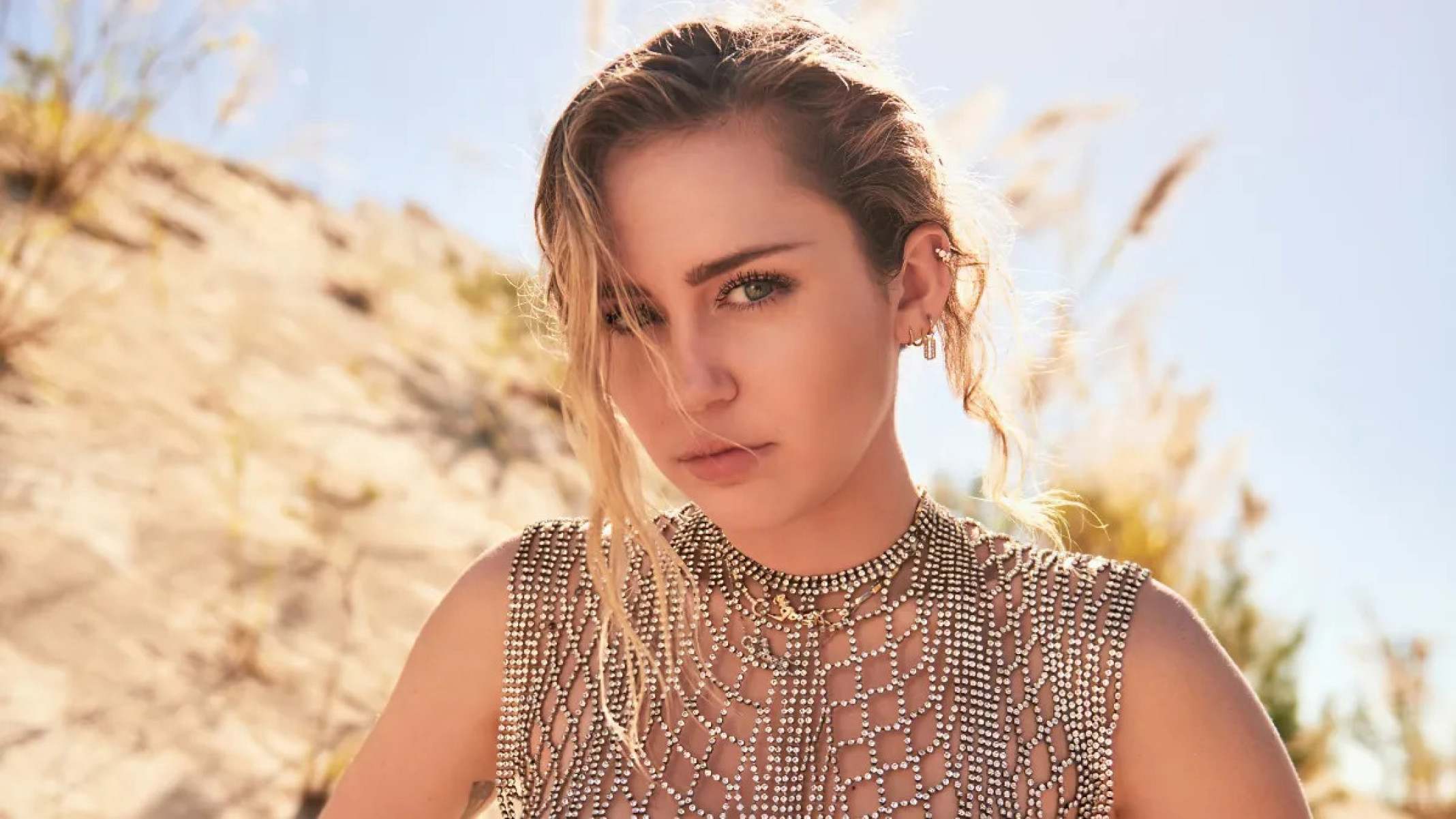 Tudo sobre a era ‘Something Beautiful’ de Miley Cyrus