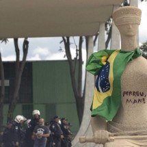 Os obstáculos no STF e no Congresso para as candidaturas de Débora e de outros réus