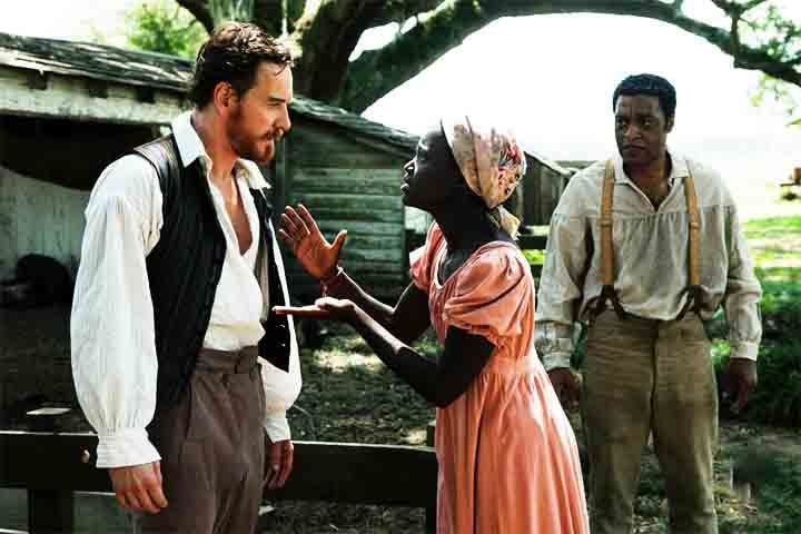'12 Anos de EscravidÃ£o' trouxe Fassbender como um cruel dono de escravos, um papel que lhe rendeu uma indicaÃ§Ã£o ao Oscar de Melhor Ator Coadjuvante. A intensidade de sua atuaÃ§Ã£o ajudou a tornar o filme um dos mais impactantes sobre a escravidÃ£o nos Estados Unidos.