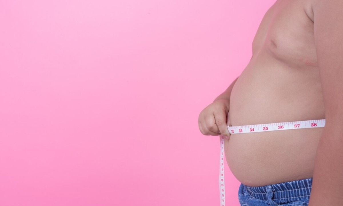A teoria mais aceita é que o volume extra de gordura nas células favorece o aparecimento de tumores malignos -  (crédito: jcomp/ FreePik)
