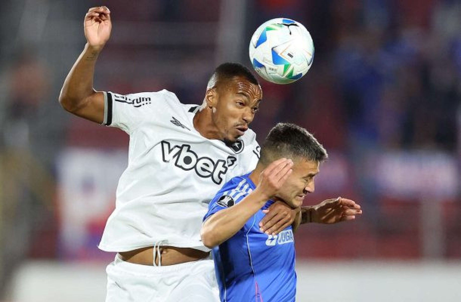 ‘Ficamos devendo’, admite Marlon Freitas após estreia do Botafogo com derrota na Libertadores