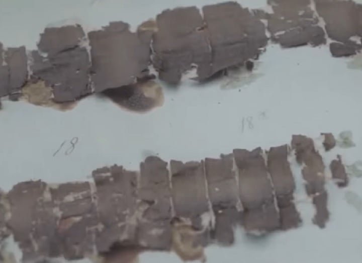 A descoberta de textos antigos pode alterar essa situação. Pesquisadores da Universidade de Pisa, na Itália, encontraram papiros da época do pensador em Herculano, sul da Itália. 