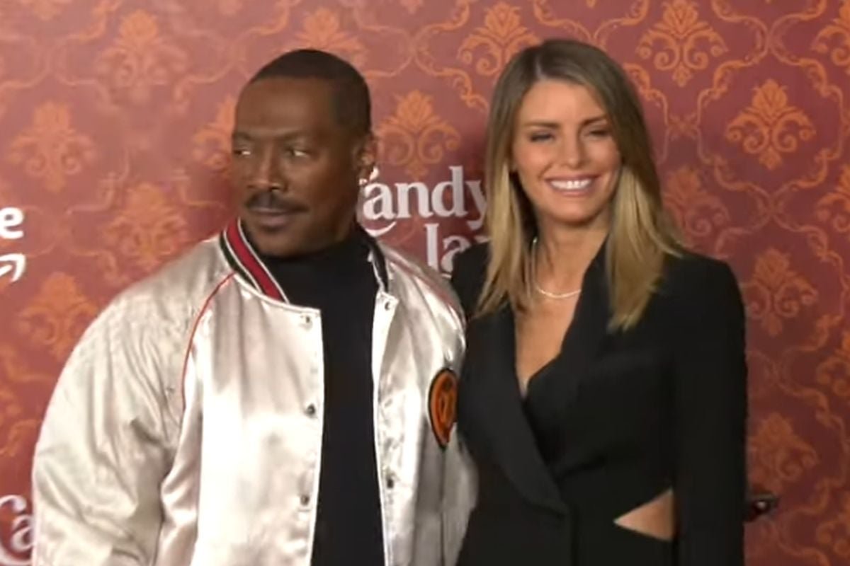 Atualmente, o ator é casado com Paige Butcher, uma modelo australiana 18 anos mais jovem. O romance deu a Murphy seus dois filhos caçulas, Izzy Iona, nascida em 2016, e Max Charles, que veio ao mundo em 2018. 
