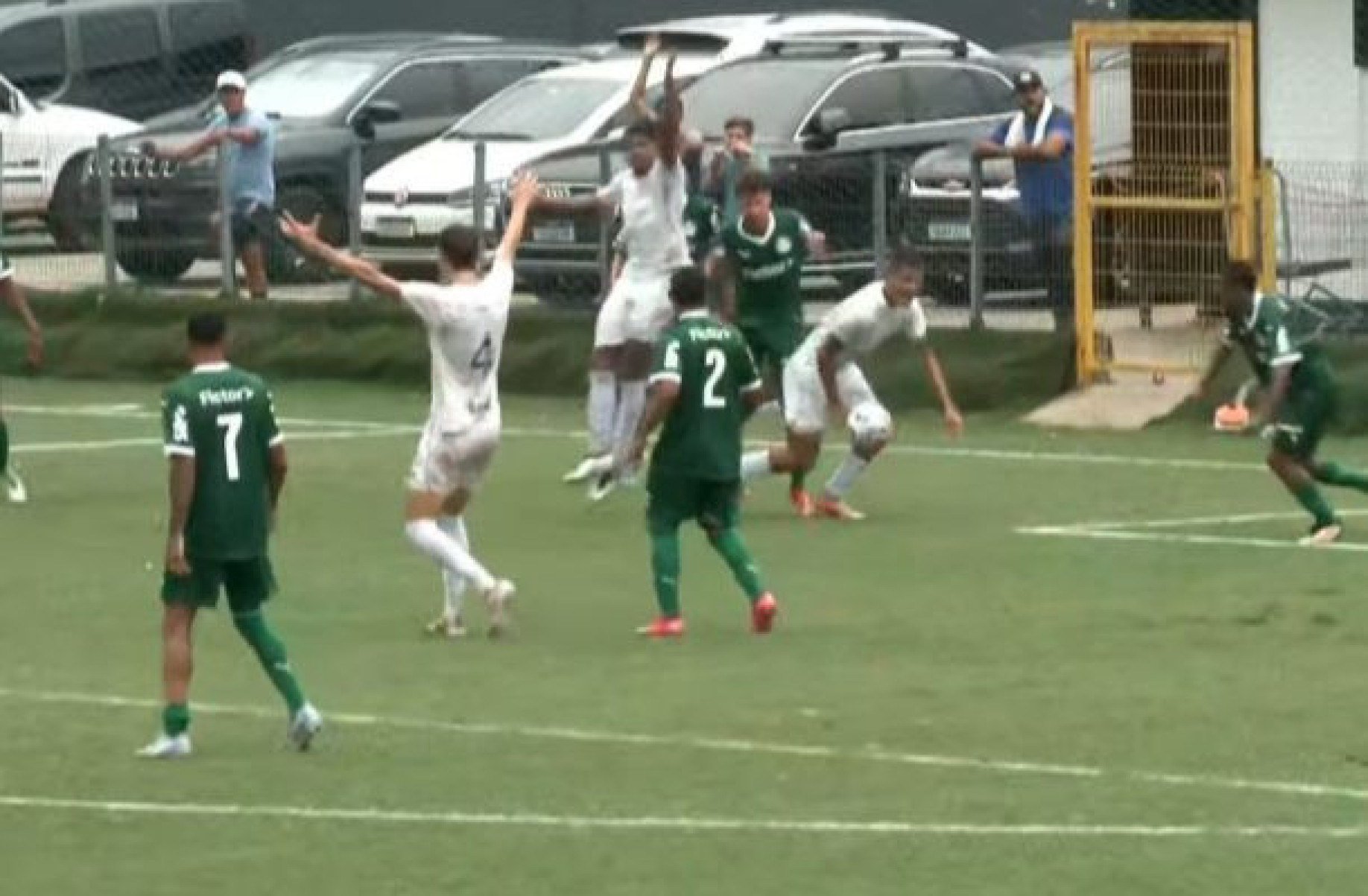Em grande jogo, Santos e Palmeiras empatam no Brasileirão Sub20