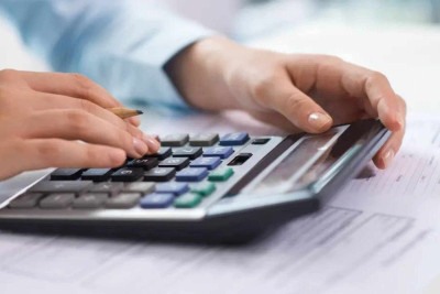 Descontos variam de acordo com o número de parcelas, que têm valor mínimo de R$ 500 -  (crédito: Mercado Hoje)