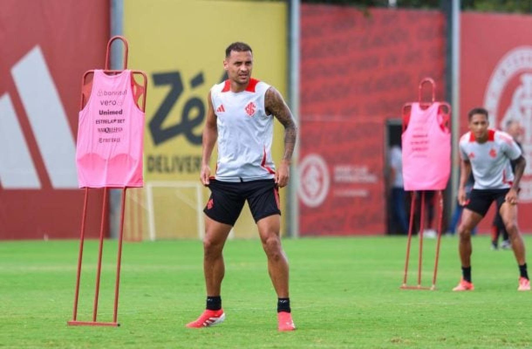 Protagonista, Alan Patrick chega a 200 partidas com a camisa do Internacional