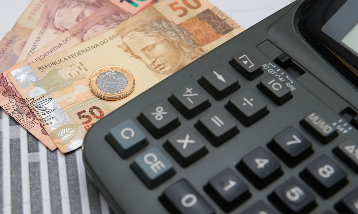 Lealdo tentou fazer o estorno, mas foiÂ bloqueado pelo seu banco, o C6.Â â??Tive um transtorno. Eles bloquearam a minha conta, nÃ£o conseguia fazer nadaâ?. ApÃ³s resolver essa situaÃ§Ã£o, sÃ³ conseguiu devolver a quantia em parcelas.