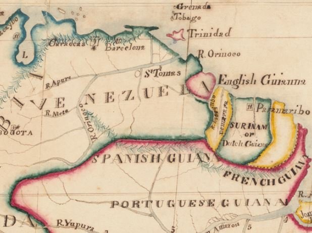A região foi habitada por povos indígenas durante milhares de anos antes da chegada dos europeus, que desembarcaram lá por volta de 1604.