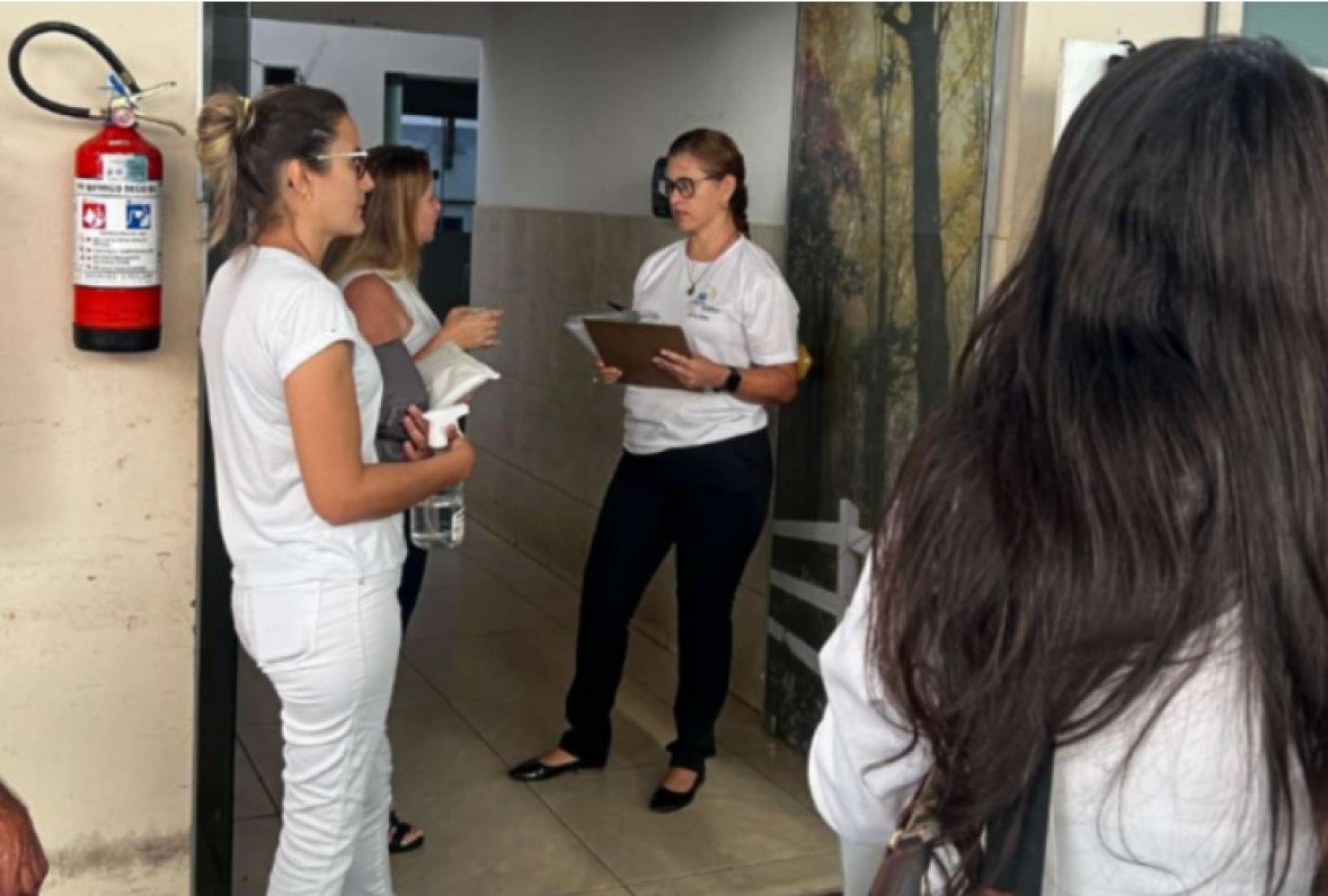 Conforme o Ministério Público, consta no boletim de ocorrência registrado pela Polícia Militar que o tesoureiro da entidade teria se apropriado dos cartões bancários de pelo menos nove idosos -  (crédito: MPMG)