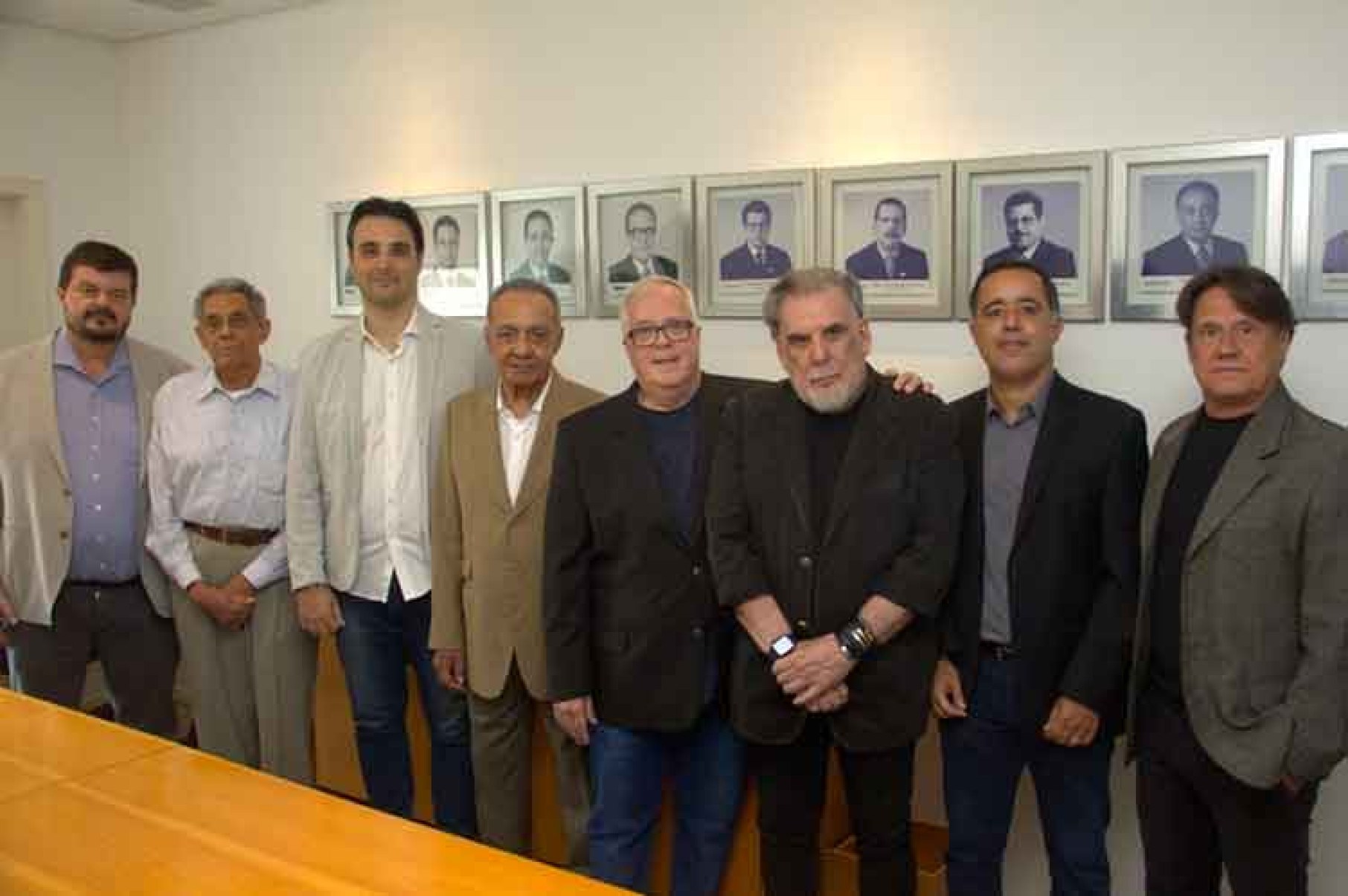 Agências de Propaganda de Minas Gerais (Sinapro-MG) realizou um encontro com ex-presidentes Agências de Propaganda de Minas Gerais (Sinapro-MG) realizou um encontro com ex-presidentes
