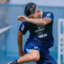 Jogador de rival de time da Série A é punido por xenofobia em jogo da Libertadores - No Ataque Internacional